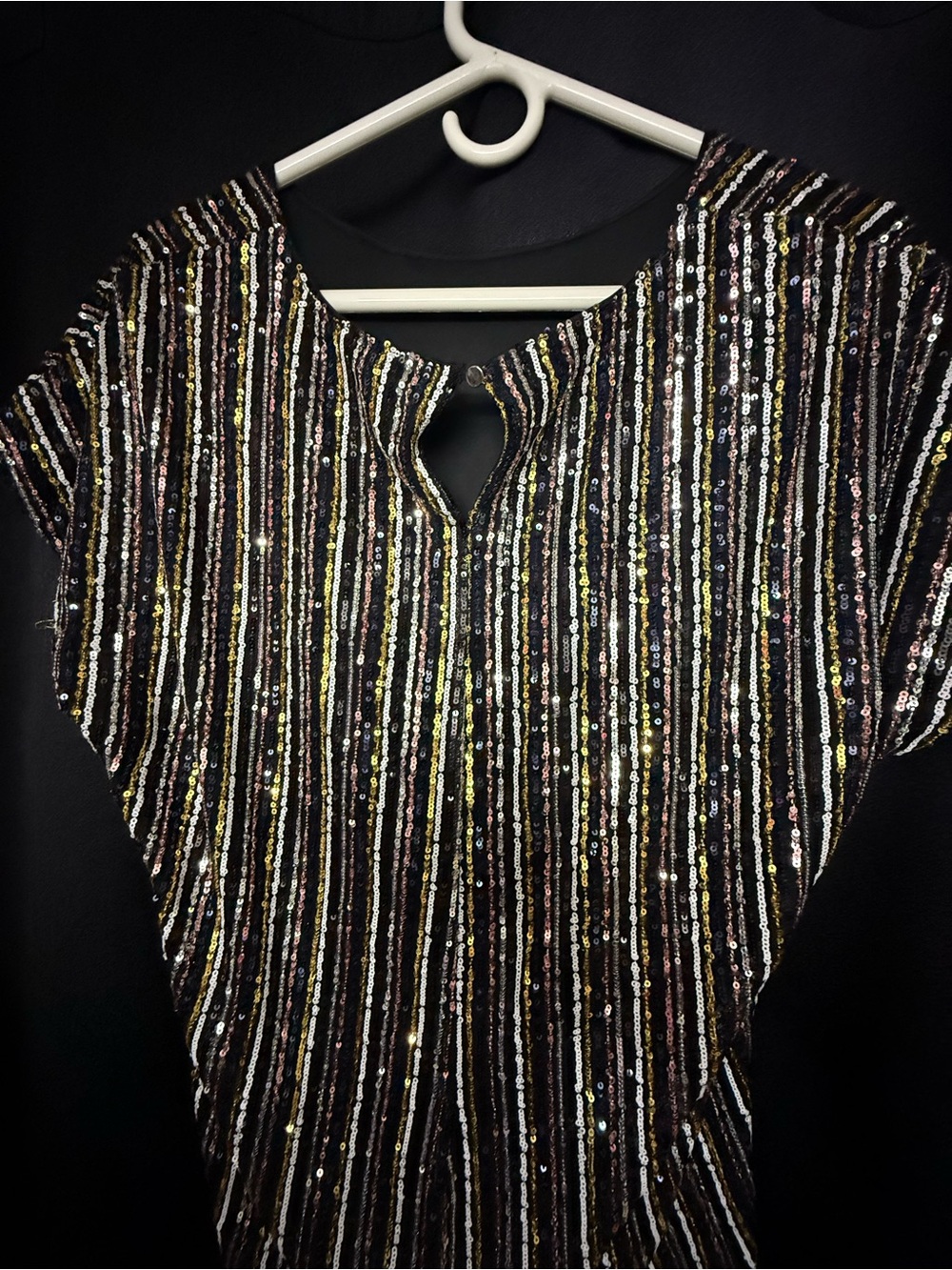 Cable & Gauge Black Sequin Stripe Keyhole Top